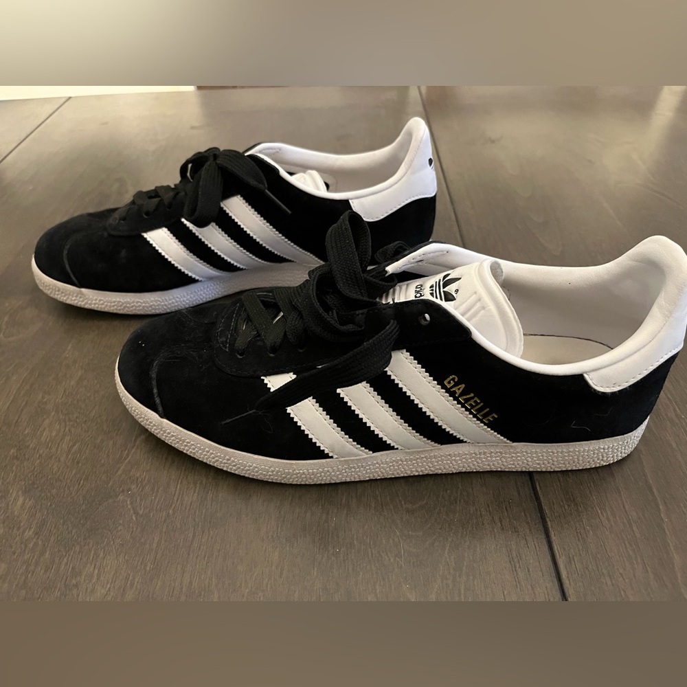 Women’s  Adidas sneakers